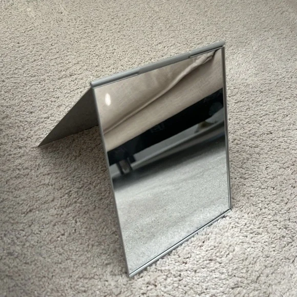 Beis Cosmetic Case - Picture 8 of 10